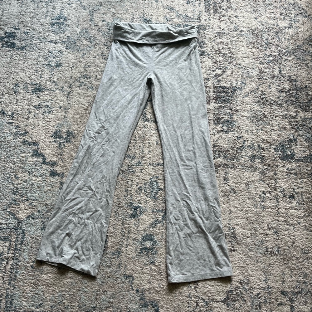 Victoria’s Secret yoga pants